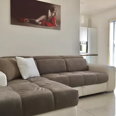 Apartment Elegant In | Sea View | 100 Sqm Gallipoli