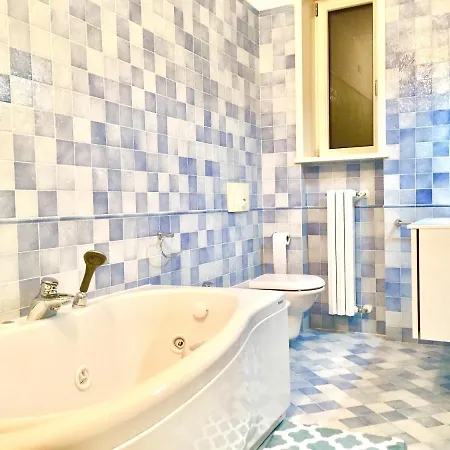Elegant In | Sea View | 100 Sqm Apartment